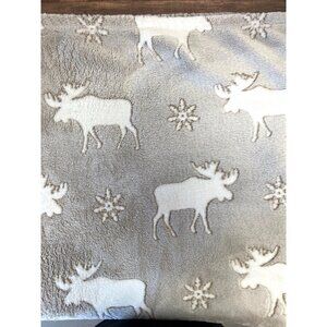 Cozy Beige Throw Blanket With Moose & Snowflake Design Soft Plush Material